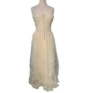 Betsey Johnson strapless white sequin and tulle wedding/formal dress size 10